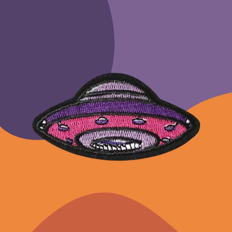 Parche OVNI morado